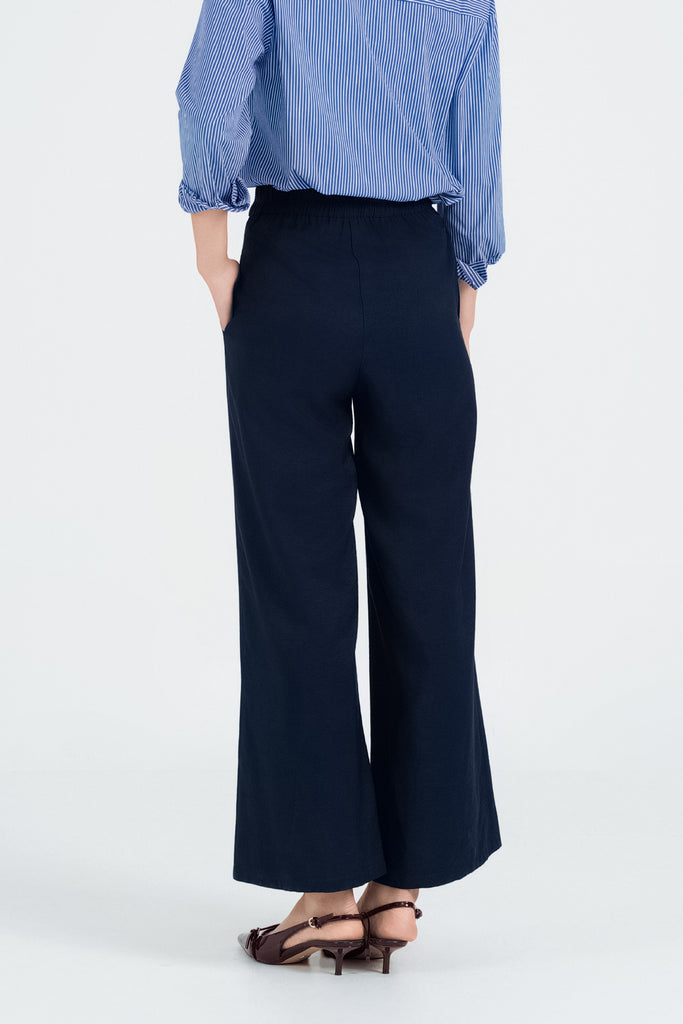 Yacht21, Yacht 21, yacht21, yacht 21, Y21, y21, womenswear, ladieswear, ladies, fashion, clothing, seasonless staples, workwear, fuss-free, low ironing, casual, easy, versatile, comfortable, classic, basic, pants, bottoms, easy to match, matching set, pockets, straight leg, navy blue, Dakota Straight Leg Pants in Midnight Blue