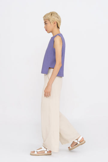 Y21, y21, Yacht21, Yacht 21, yacht21, yacht 21, womenswear, ladieswear, ladies, fashion, clothing, clothes, fuss-free, low ironing, casual, easy, versatile, classic, basic, staple, simple, minimal, comfortable, top, textured, knit, sleeveless, loungewear, relaxed, knitwear, top, green, khaki, purple, Rhonda Relaxed Knit Top in Wisteria Purple