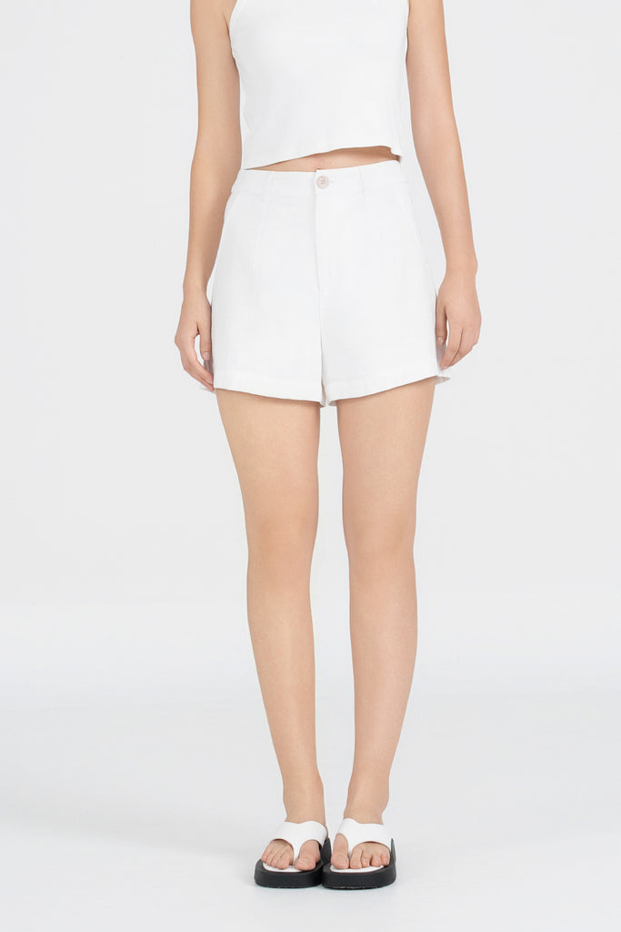 Yacht21, Yacht 21, yacht21, yacht 21, Y21, y21, womenswear, ladieswear, ladies, fashion, clothing, seasonless staples, the vacation shop, fuss-free, low ironing, casual, easy, versatile, comfortable, classic, basic, shorts, bottoms, easy to match, matching set, pockets, navy blue, white, Josie High Waisted Shorts in White