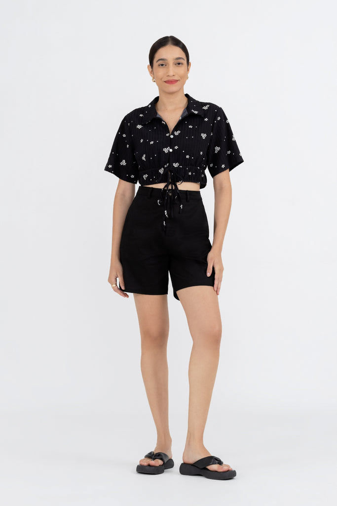 Yacht21, Yacht 21, yacht21, yacht 21, Y21, y21, womenswear, ladieswear, ladies, fashion, clothing, cotton, casual, easy, versatile, comfortable, basic, staple, simple, bottoms, shorts, summer, mid-waist, easy to match, pockets, brown, black, Abby Cotton Bermuda Shorts in Coal Black