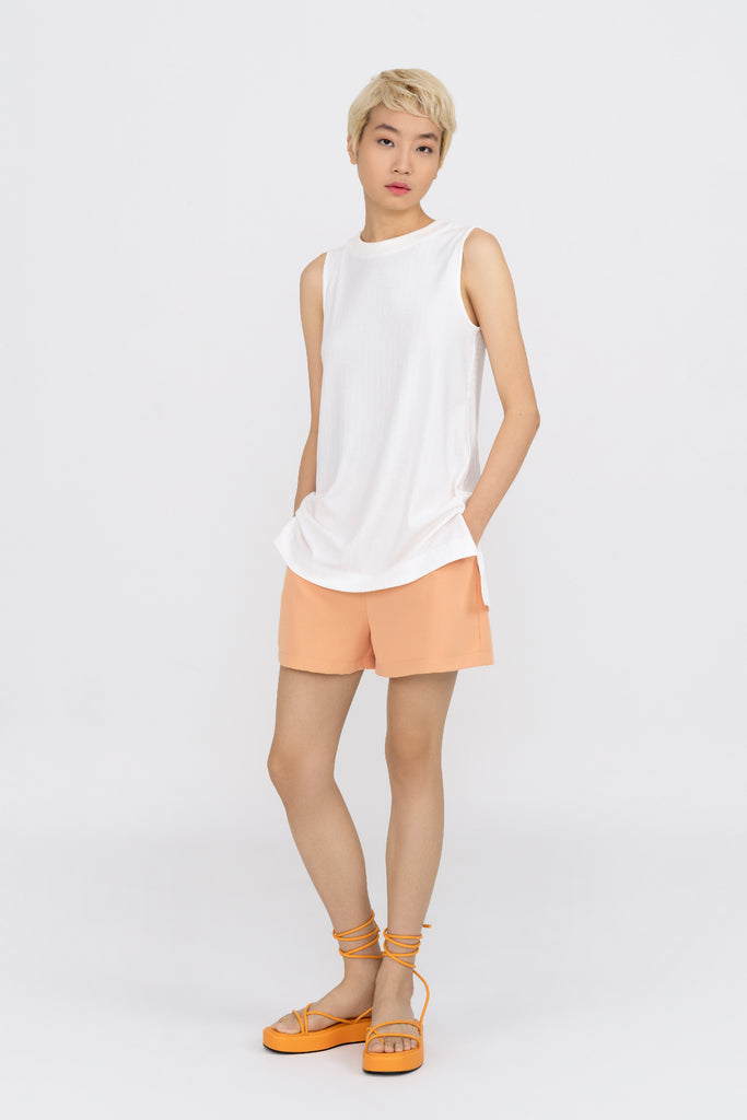 Y21, y21, Yacht21, Yacht 21, yacht21, yacht 21, womenswear, ladieswear, ladies, fashion, clothing, clothes, fuss-free, low ironing, casual, easy, versatile, classic, basic, staple, simple, minimal, comfortable, top, textured, knit, sleeveless, loungewear, relaxed, knitwear, top, black, white, Nyra Scoop Neck Knit Tank in White