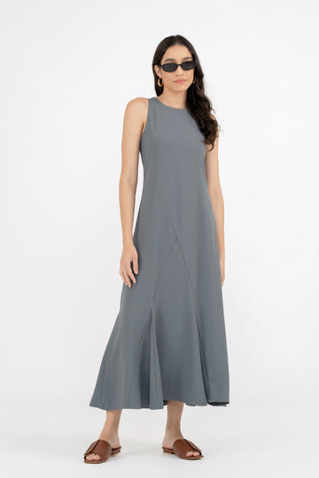 Yacht21, Yacht 21, yacht21, yacht 21, Y21, y21, womenswear, ladieswear, ladies, fashion, clothing, fuss-free, low ironing, casual, easy, versatile, comfortable, elegant, feminine, classic, occasion, dress, maxi dress, maxi, sleeveless, minimal, simple, staple, basic, halter neck, black, grey, Rieka Trapeze Maxi Dress in Providence Grey