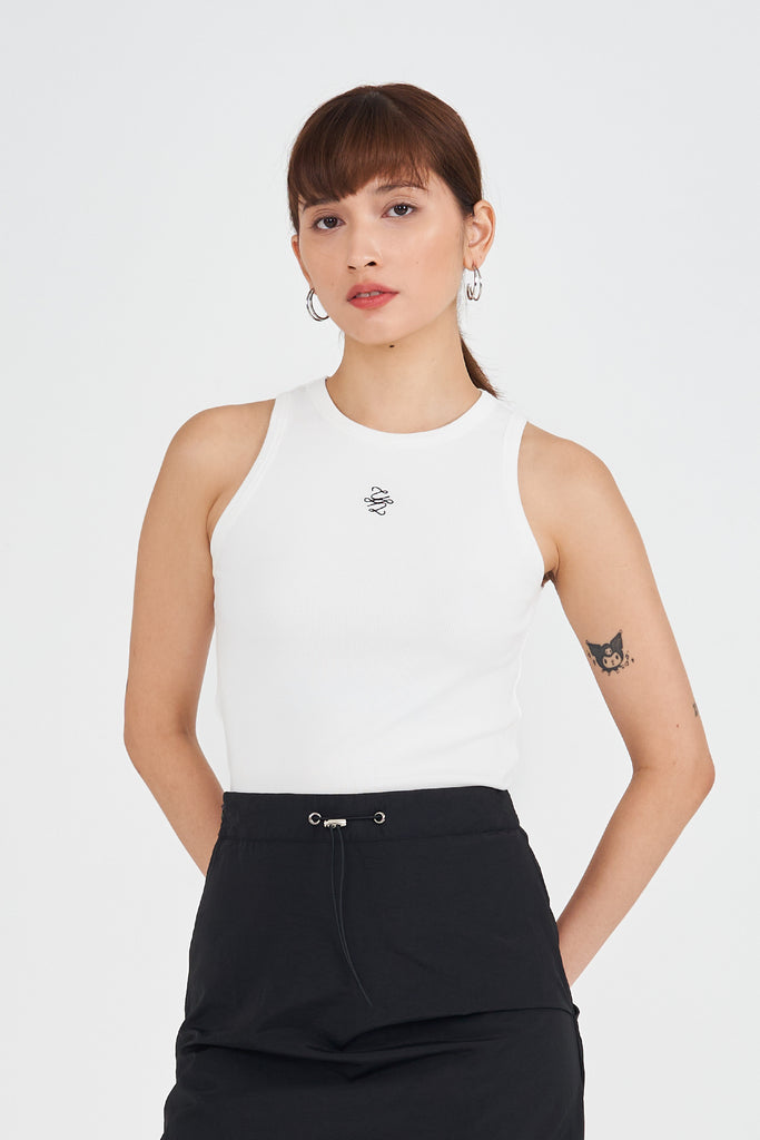Yacht21, Yacht 21, yacht21, yacht 21, Y21, y21, womenswear, ladieswear, ladies, fashion, clothing, urban resort, casual, easy, versatile, comfortable, classic, basic, top, cotton blend, sleeveless, staple, classic, minimal, simple, halter, styling, tank top, logo, white, Gabby Racer Tank Top in White