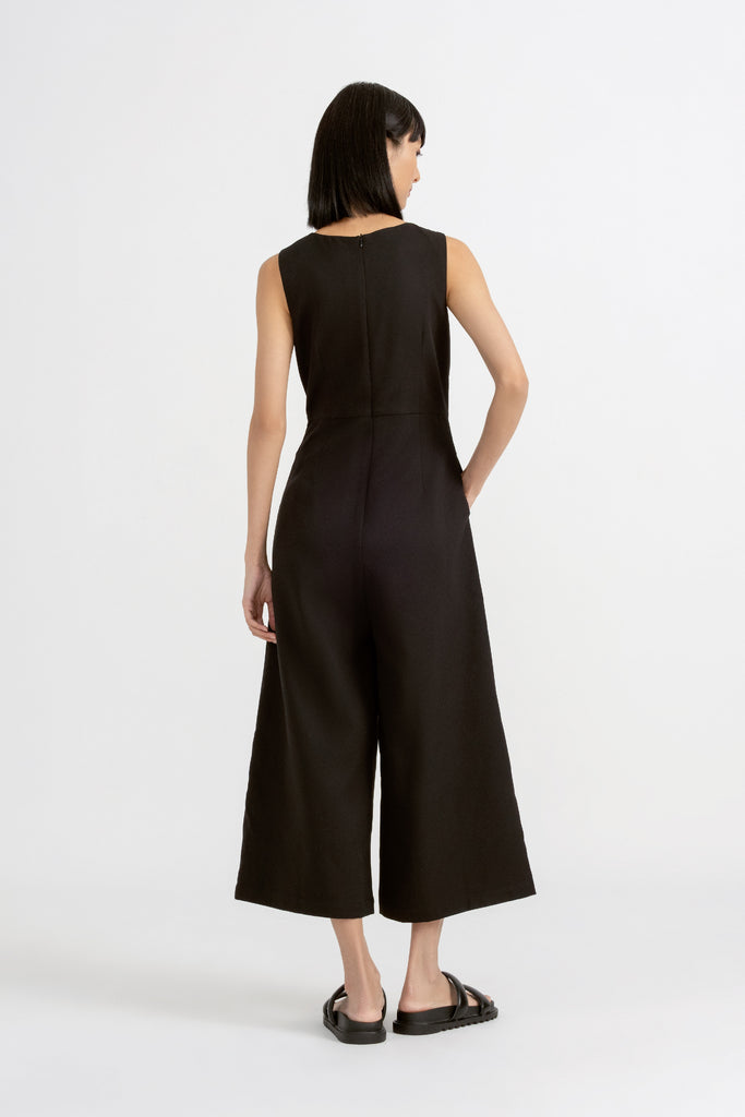 Yacht21, Yacht 21, yacht21, yacht 21, Y21, y21, womenswear, ladieswear, ladies, fashion, clothing, urban resort, workwear, fuss-free, low ironing, casual, easy, versatile, comfortable, occasion, sleeveless, staple, classic, minimal, simple, wrap front, self-tie, pockets, jumpsuit, black, Gaelle Wrap Front Jumpsuit