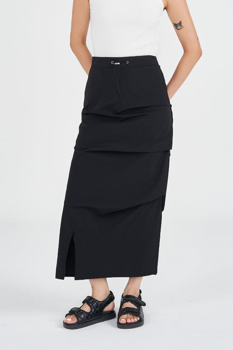 Yacht21, Yacht 21, yacht21, yacht 21, Y21, y21, womenswear, ladieswear, ladies, fashion, clothing, urban wardrobe, casual, fuss-free, low ironing, casual, easy, versatile, comfortable, classic, basic, staple, classic, minimal, drawstring, simple, skirt, bottoms, styling, parachute, black, utility, Aivee Utility Skirt