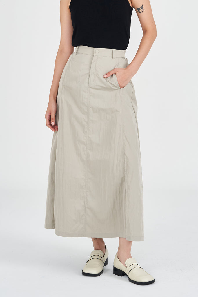 Yacht21, Yacht 21, yacht21, yacht 21, Y21, y21, womenswear, ladieswear, ladies, fashion, clothing, urban wardrobe, casual, fuss-free, low ironing, casual, easy, versatile, comfortable, classic, basic, staple, classic, minimal, drawstring, simple, skirt, bottoms, styling, pockets, parachute, grey, utility, Kycee Parachute Midi Skirt