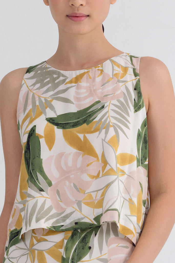 Yacht21, Yacht 21, yacht21, yacht 21, Y21, y21, womenswear, ladieswear, ladies, fashion, clothing, fuss-free, low ironing, casual, easy, versatile, comfortable, sleeveless, print, pattern, airy, light, lightweight, top, simple, Eden Tropical Print top