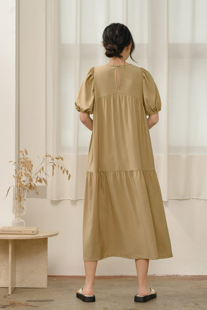 Yacht21, Yacht 21, yacht21, yacht 21, Y21, y21, womenswear, ladieswear, ladies, fashion, clothing, fuss-free, low ironing, wrinkle resistant, casual, easy, versatile, comfortable, sleeve, balloon sleeve, maxi dress, maxi, dress, staple, minimal, simple, tiered, pockets, sand, brown, Velle Balloon-Sleeve Maxi Dress