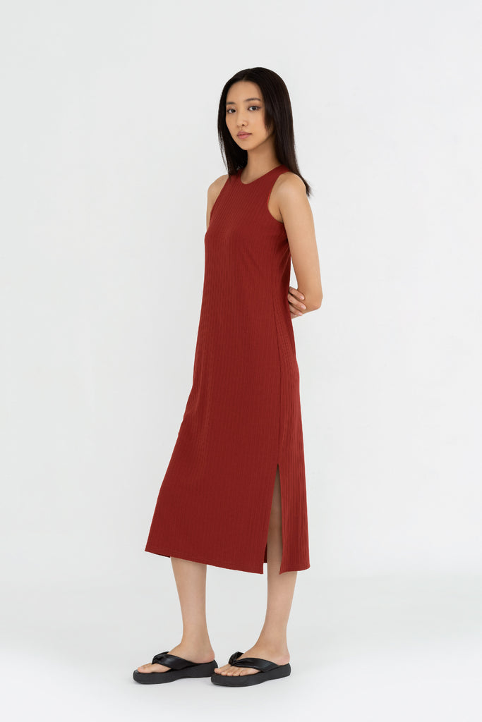 Yacht21, Yacht 21, yacht21, yacht 21, Y21, y21, womenswear, ladieswear, ladies, fashion, clothing, fuss-free, low ironing, casual, easy, versatile, comfortable, elegant, feminine, classic, dress, midi dress, midi, knit, ribbed, sleeveless, minimal, simple, staple, basic, knitwear, red, Kymmie Knitted Maxi Dress in Scarlet Red