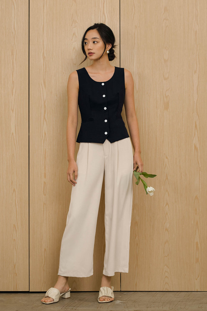 Yacht21, Yacht 21, yacht21, yacht 21, Y21, y21, womenswear, ladieswear, ladies, fashion, clothing, fuss-free, low ironing, casual, easy, versatile, comfortable, classic, basic, top, sleeveless, staple, classic, minimal, simple, vest, styling, black, button, Jesse Button Front Vest