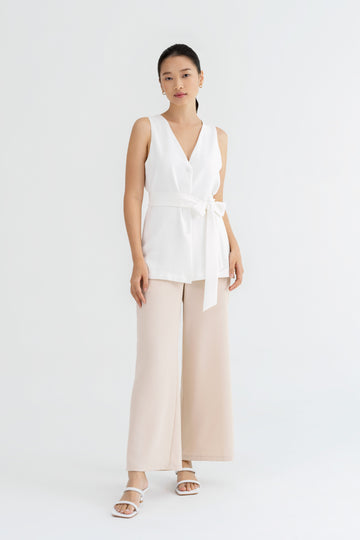 Yacht21, Yacht 21, yacht21, yacht 21, Y21, y21, womenswear, ladieswear, ladies, fashion, clothing, fuss-free, low ironing, casual, easy, versatile, comfortable, sleeveless, textured, airy, lightweight, simple, minimal, top, ribbon, self-tie, essential, basic, white, Verlyn Front-Belted Vest Top