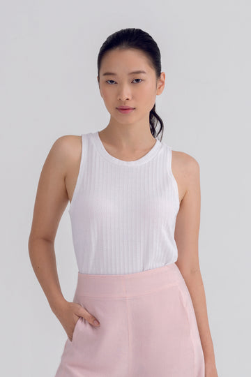 Y21, y21, Yacht21, Yacht 21, yacht21, yacht 21, womenswear, ladieswear, ladies, fashion, clothing, clothes, fuss-free, low ironing, casual, easy, versatile, classic, basic, staple, simple, minimal, comfortable, top, textured, knit, sleeveless,, loungewear, relaxed, white, Holly Textured Tank Top in White