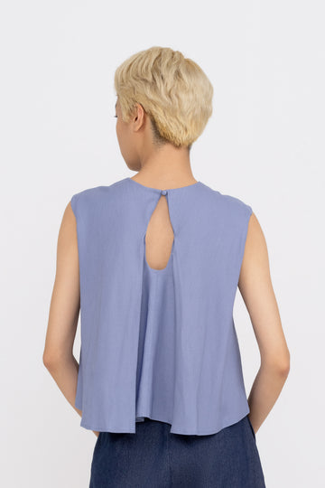 Yacht21, Yacht 21, yacht21, yacht 21, Y21, y21, womenswear, ladieswear, ladies, fashion, clothing, casual, easy, versatile, comfortable, sleeveless, pleated, loose fit, airy, lightweight, simple, minimal, top, essential, linen, keyhole, blue, Wynn Linen Blend Top