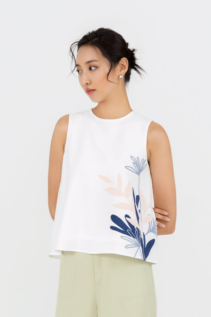 Yacht21, Yacht 21, yacht21, yacht 21, Y21, y21, womenswear, ladieswear, ladies, fashion, clothing, fuss-free, low ironing, casual, easy, versatile, comfortable, elegant, feminine, top, blouse, classic, sleeveless, ribbon, flowy, white, simple, printed, pattern, Brigette Tie-Back Sleeveless Blouse