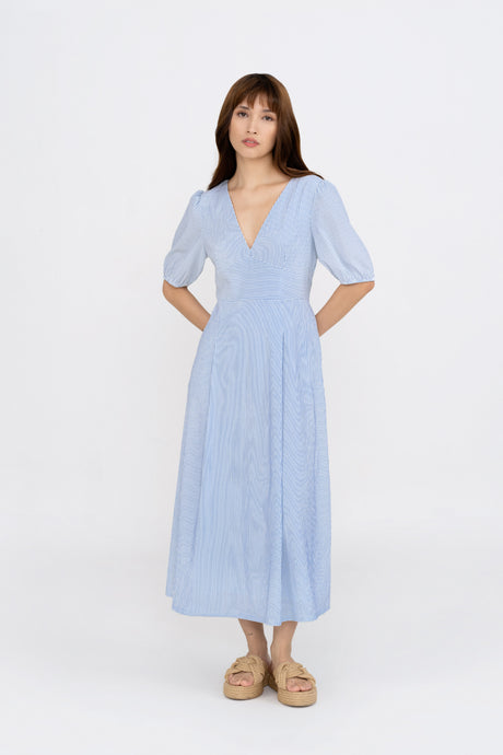 Yacht21, Yacht 21, yacht21, yacht 21, Y21, y21, womenswear, ladieswear, ladies, fashion, clothing, fuss-free, low ironing, casual, easy, versatile, comfortable, elegant, feminine, classic, dress, maxi dress, maxi, knit, sleeves, v-neck, sleeve, ribbon, occasion, striped, flowy, romantic, simple, blue, pockets, Delaney V-Neck Striped Maxi Dress