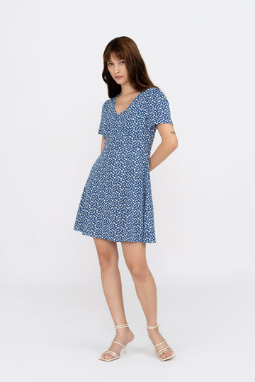 Yacht21, Yacht 21, yacht21, yacht 21, Y21, y21, womenswear, ladieswear, ladies, fashion, clothing, fuss-free, low ironing, casual, easy, versatile, comfortable, sleeves, floral, print, pattern, airy, light, lightweight, dress, short dress, simple, blue, Quinlivan Floral Printed Mini Dress in Steele Blue