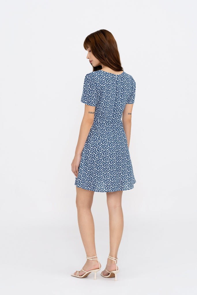 Yacht21, Yacht 21, yacht21, yacht 21, Y21, y21, womenswear, ladieswear, ladies, fashion, clothing, fuss-free, low ironing, casual, easy, versatile, comfortable, sleeves, floral, print, pattern, airy, light, lightweight, dress, short dress, simple, blue, Quinlivan Floral Printed Mini Dress in Steele Blue