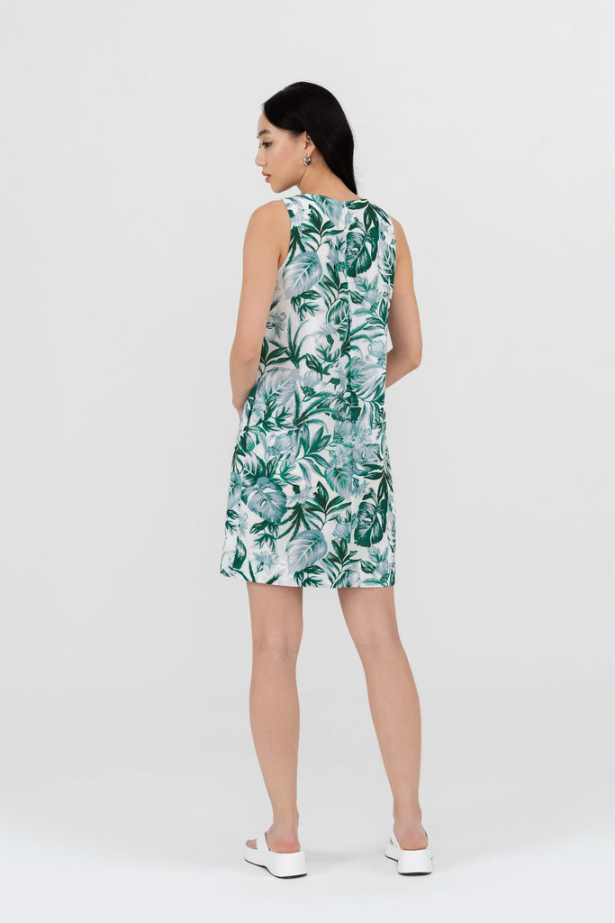 Yacht21, Yacht 21, yacht21, yacht 21, Y21, y21, womenswear, ladieswear, ladies, fashion, clothing, fuss-free, low ironing, casual, easy, versatile, comfortable, simple, minimal, feminine, classic, dress, short dress, shift dress, sleeveless, pockets, print, pattern, tropical, summer, bright, green, white, Wincheska Baroque Shift Dress in Parakeet Green