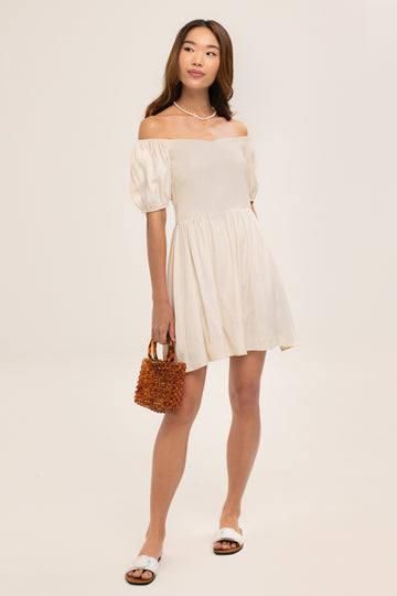 pearl babydoll dress in beige - yacht 21 - Women / ladies clothing fashion - Short / Mini Babydoll / tiered Dress with short puffy Sleeves , blue , beige , sweetheart neckline , casual , holiday , summer , vacay , vacation , urban resort wear , fuss free